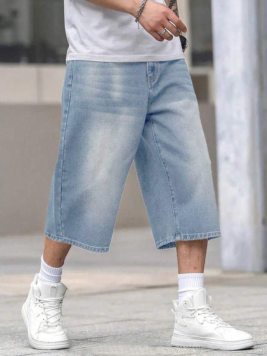 Herren Bermuda Shorts aus weitem, lässigem Denim